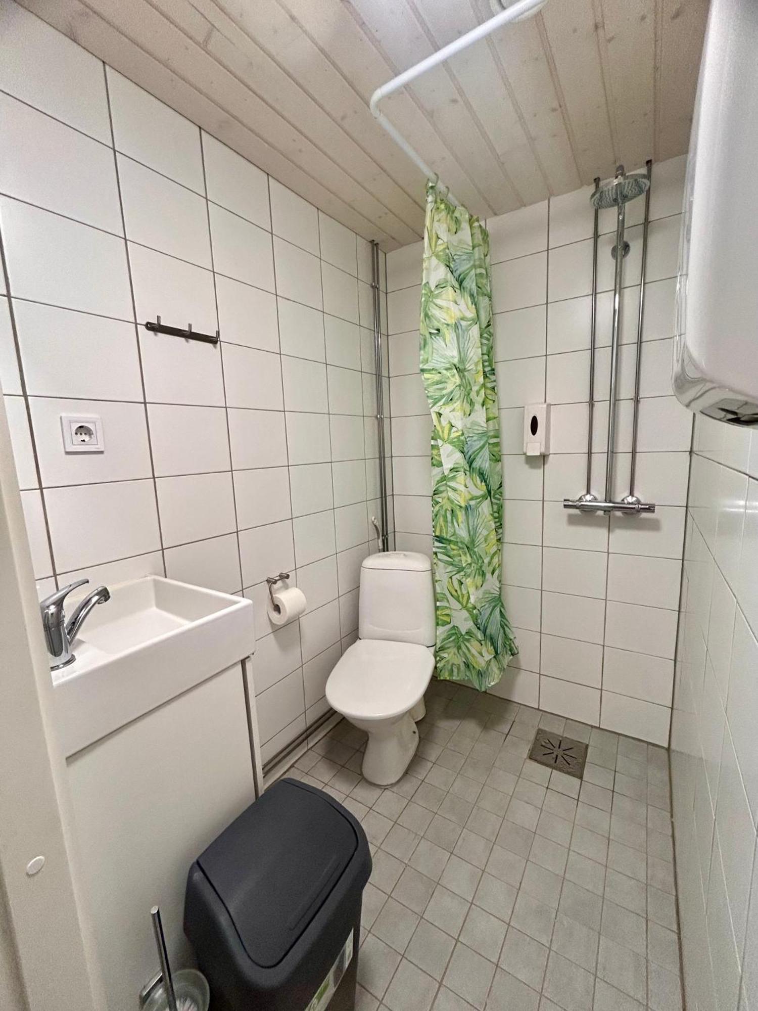 Chillout Guesthouse Лахти Экстерьер фото